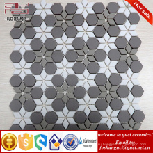 китайский поставщик Новый серый и белый -смешанные Паркетный дизайн кристалл стеклянная мозаика плитка